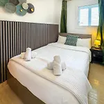 Sunlight By Hello Homes Apartment