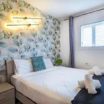Apartment Sunlight By Hello Homes *