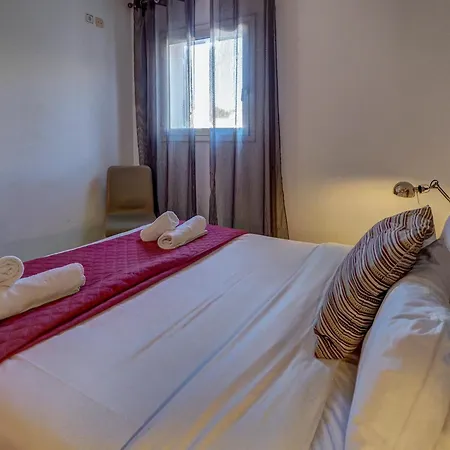 Sunlight By Hello Homes Apartmán